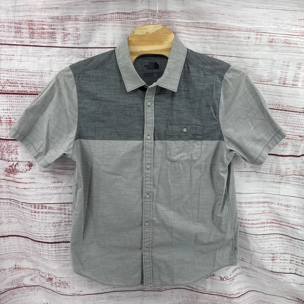 The North Face Shirt‎ Mens XL Grey Colorblock Short Sleeve Button Down Pocket